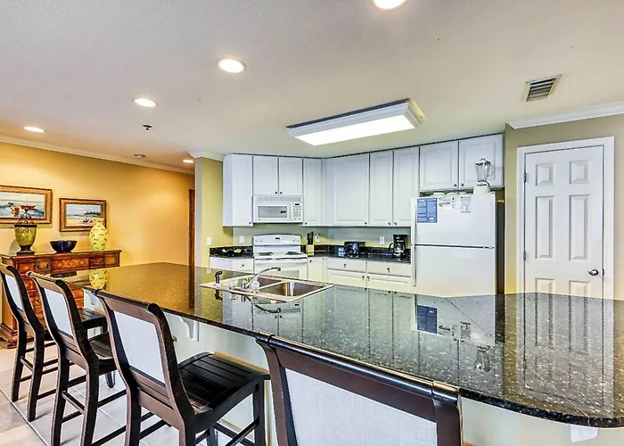 Beachfront Penthouse With Amazing View Multiple Pools Hot Tubs Gym & Sauna Holiday home Gulf Shores