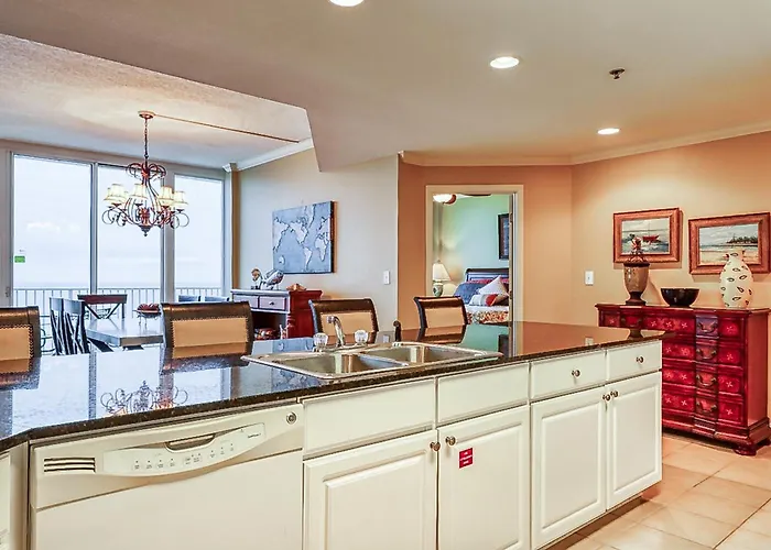 Beachfront Penthouse With Amazing View Multiple Pools Hot Tubs Gym & Sauna Gulf Shores